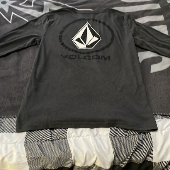 Volcom long sleeve - Picture 2 of 3